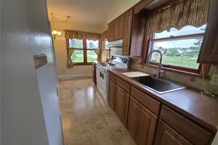 1478 Lockwood Rd, Barberton, OH 44203 - Photo 6
