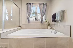 2262 Monaco St NW, Uniontown, OH 44685 - Photo 28