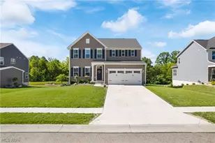 2262 Monaco St NW, Uniontown, OH 44685 - Photo 2