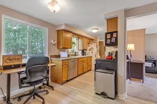 24000 Amesbury Dr, North Olmsted, OH 44070 - Photo 14