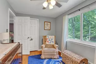 24000 Amesbury Dr, North Olmsted, OH 44070 - Photo 24