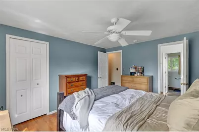 24000 Amesbury Drive, North Olmsted, OH 44070 - Photo 20