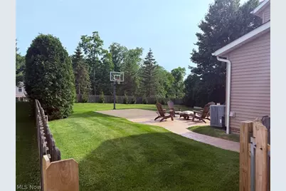 1658 Chestnut Trail Drive, Twinsburg, OH 44087 - Photo 8