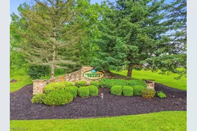 1658 Chestnut Trail Drive, Twinsburg, OH 44087 - Photo 4