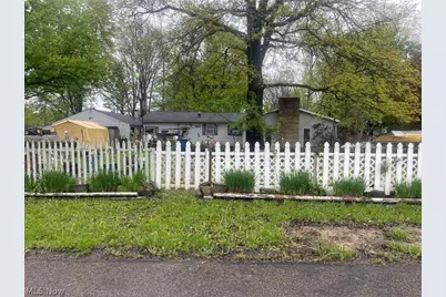 6820 Avon Street, Newton Falls, OH 44444 - Photo 2