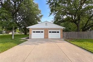 36700 Lakeland Dr, Avon, OH 44011 - Photo 16