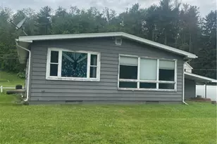 70231 Central Ave, St Clairsville, OH 43905 - Photo 2