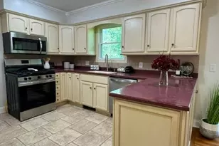 7068 Woodell Ave NE, Canton, OH 44721 - Photo 4
