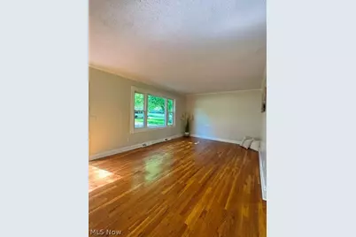 7068 Woodell Avenue NE, Canton, OH 44721 - Photo 2
