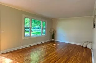 7068 Woodell Ave NE, Canton, OH 44721 - Photo 2