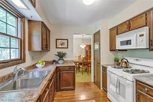 5756 Dorothy Dr, North Olmsted, OH 44070 - Photo 6