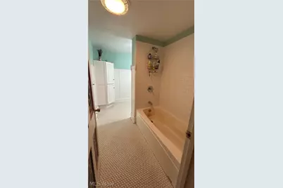 10187 Sperry Road, Kirtland, OH 44094 - Photo 28