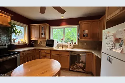 10187 Sperry Road, Kirtland, OH 44094 - Photo 8