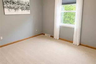 2189 Woodgate St, Youngstown, OH 44515 - Photo 10