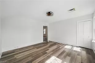 2471 Tremont Ave, Loveland, OH 44113 - Photo 12
