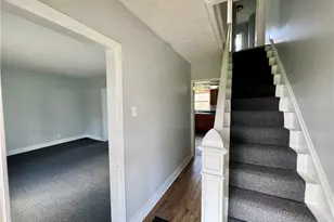 1217 Shriver Ave NE, Canton, OH 44705 - Photo 6
