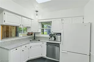 12034 Root Rd, Columbia Station, OH 44028 - Photo 14