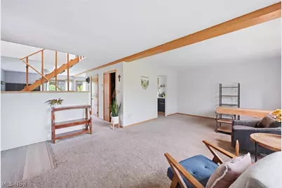 6667 Chestnut Ridge Road, Hubbard, OH 44425 - Photo 8