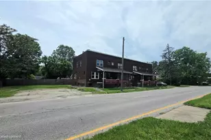 2217 Oakwood Ave, Youngstown, OH 44509 - Photo 4