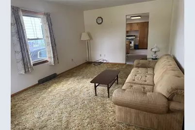 905 Carnegie Avenue, Akron, OH 44314 - Photo 8