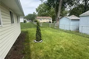 905 Carnegie Ave, Akron, OH 44314 - Photo 4