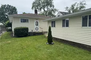 905 Carnegie Ave, Akron, OH 44314 - Photo 6