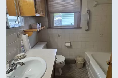 905 Carnegie Avenue, Akron, OH 44314 - Photo 14