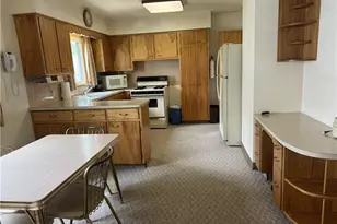 905 Carnegie Ave, Akron, OH 44314 - Photo 12