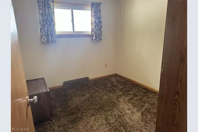 905 Carnegie Avenue, Akron, OH 44314 - Photo 16