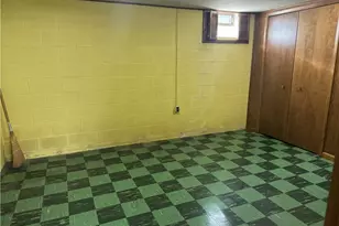 905 Carnegie Ave, Akron, OH 44314 - Photo 22