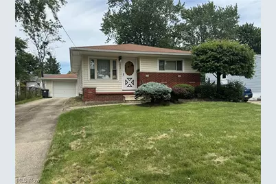905 Carnegie Avenue, Akron, OH 44314 - Photo 1