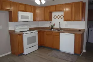 544 Purdue Ave, Elyria, OH 44035 - Photo 4