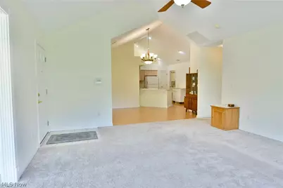 1103 Willow Brook Drive NE, Warren, OH 44483 - Photo 10