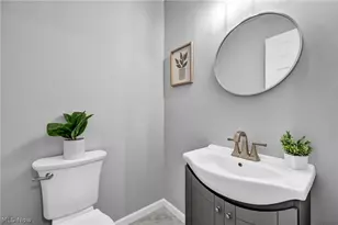 33418 Lakeshore Blvd, Willowick, OH 44095 - Photo 24
