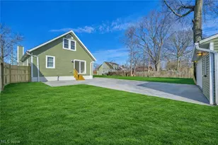 33418 Lakeshore Blvd, Willowick, OH 44095 - Photo 8