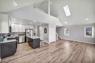 33418 Lakeshore Blvd, Willowick, OH 44095 - Photo 16
