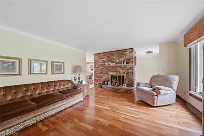 6118 Wiclif Street NE, Canton, OH 44721 - Photo 6