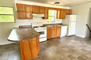 210 W Spring St, Marietta, OH 45750 - Photo 6