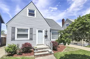 6214 Snow Rd, Parma, OH 44129 - Photo 2