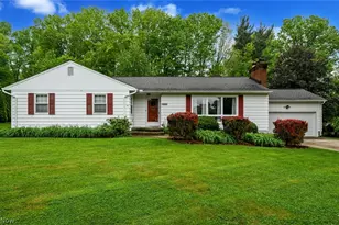 2834 Bancroft Rd, Fairlawn, OH 44333 - Photo 4
