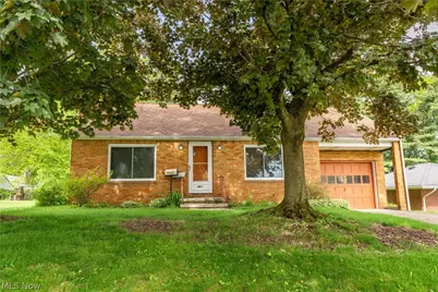 421 19th Street NE, Massillon, OH 44646 - Photo 1