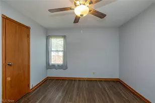 6136 N Canterbury Rd, Parma, OH 44129 - Photo 16