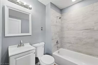 8005 Vineyard Avenue, Loveland, OH 44105 - Photo 30