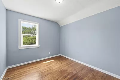 8005 Vineyard Avenue, Loveland, OH 44105 - Photo 32