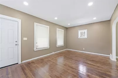 8005 Vineyard Avenue, Loveland, OH 44105 - Photo 14