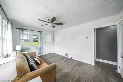 11480 Aebi Avenue NE, Alliance, OH 44601 - Photo 8