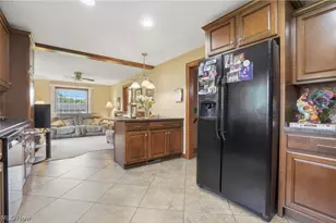 359 Walnut St, Leetonia, OH 44431 - Photo 4