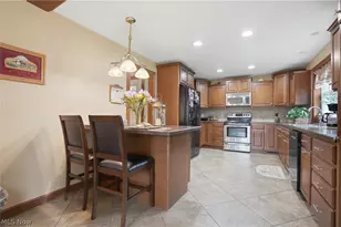 359 Walnut St, Leetonia, OH 44431 - Photo 6