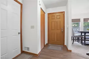 127 S Bayshore Dr, Columbiana, OH 44408 - Photo 22