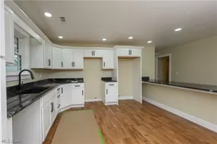 1545 Roanoke Ave, Uhrichsville, OH 44683 - Photo 8